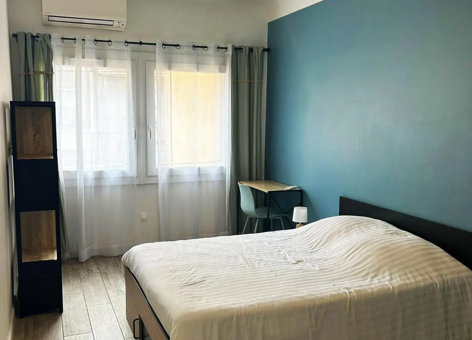 Appartements 4 Chambres Avec 4 Salles De Bains Et Climatisation Avignone Francia